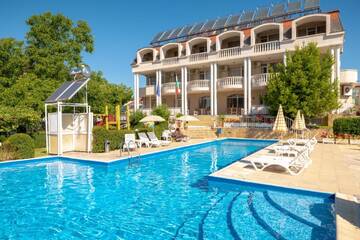 Фотографии Отель Villa Aurora г. Святые Константин и Елена (Болгария) №1 Фото Отель Villa Aurora г. Святые Константин и Елена 1