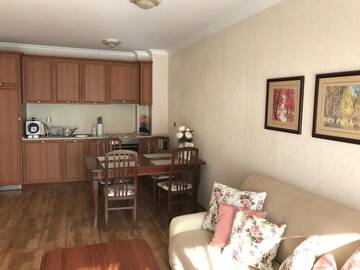 Фото номера Апартаменты с 1 спальней и балконом ― вид на бассейн Апарт-отели ApartComplex Splendid г. Святые Константин и Елена 16