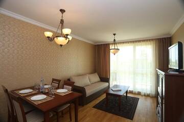 Фото номера Апартаменты с 1 спальней и балконом ― вид на бассейн Апарт-отели ApartComplex Splendid г. Святые Константин и Елена 29