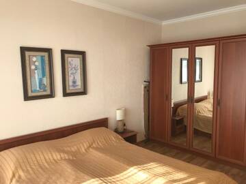 Фото номера Апартаменты с 1 спальней и балконом ― вид на бассейн Апарт-отели ApartComplex Splendid г. Святые Константин и Елена 11