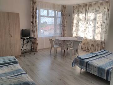 Фото Гостевой дом Prima Guest House 2 г. Святые Константин и Елена 5
