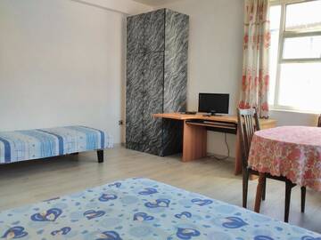 Фото номера Трехместный номер с общей ванной комнатой Гостевой дом Prima Guest House 2 г. Святые Константин и Елена 7
