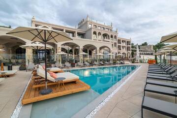 Фото Отель Villa Chinka by Astor Garden Hotel г. Святые Константин и Елена 1