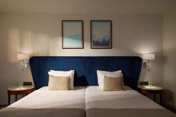 Фото номера Двухместный номер с 1 кроватью и балконом, вид на море Отель Astor Garden Hotel г. Святые Константин и Елена 12