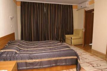 Фото номера Двухместный номер с 1 кроватью Отель FAMILY HOTEL SAINT PETER г. Святые Константин и Елена 9