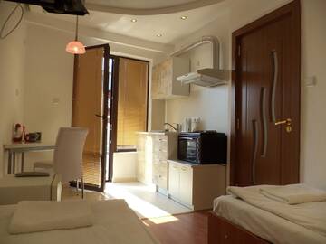 Фото номера Апартаменты Отель FAMILY HOTEL SAINT PETER г. Святые Константин и Елена 4