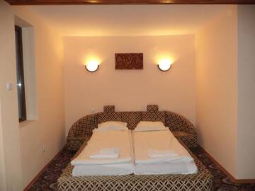 Фото номера Апартаменты Отель FAMILY HOTEL SAINT PETER г. Святые Константин и Елена 2
