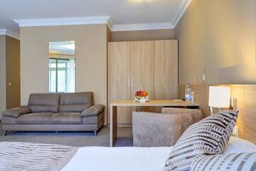 Фото номера Семейный номер-студио Отель Romance Splendid and SPA Hotel г. Святые Константин и Елена 8