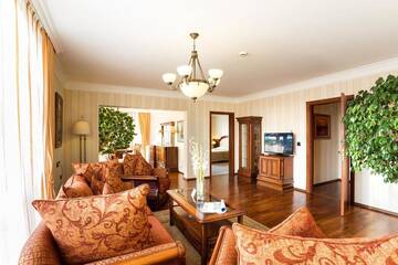 Фото номера Улучшенный люкс с 1 спальней и террасой Отель Romance Splendid and SPA Hotel г. Святые Константин и Елена 5