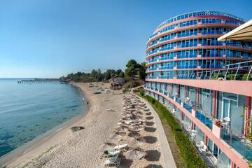 Фотографии Отель Sirius Beach Hotel & SPA г. Святые Константин и Елена (Болгария) №1 Фото Отель Sirius Beach Hotel & SPA г. Святые Константин и Елена 1