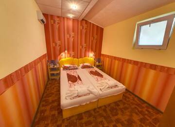 Фото номера Апартаменты с 1 спальней (для 3 взрослых) Гостевой дом Villa Summer House г. Святые Константин и Елена 3