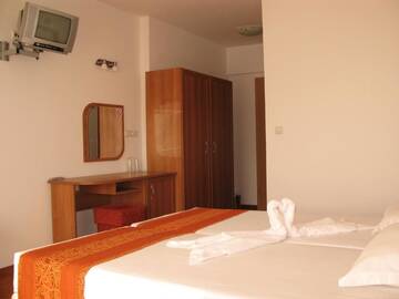 Фото номера Двухместный номер с 2 отдельными кроватями Отель Family Hotel Vega г. Святые Константин и Елена 9