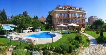Фото Отель Family Hotel Vega г. Святые Константин и Елена 1