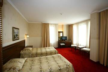 Фото номера Двухместный номер с 1 кроватью или 2 отдельными кроватями Отель Hotel Hanat г. Святые Константин и Елена 5
